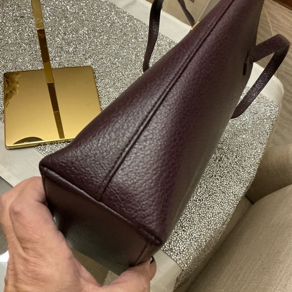 Gucci Tote and Wristlet - Picture 4 of 16